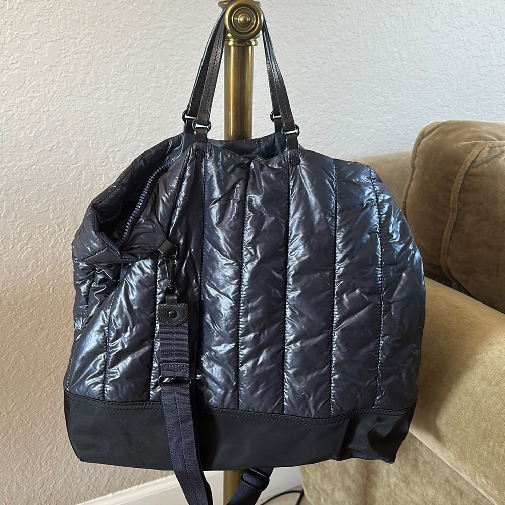 MZ WALLACE Aspen Navy Techno Puff